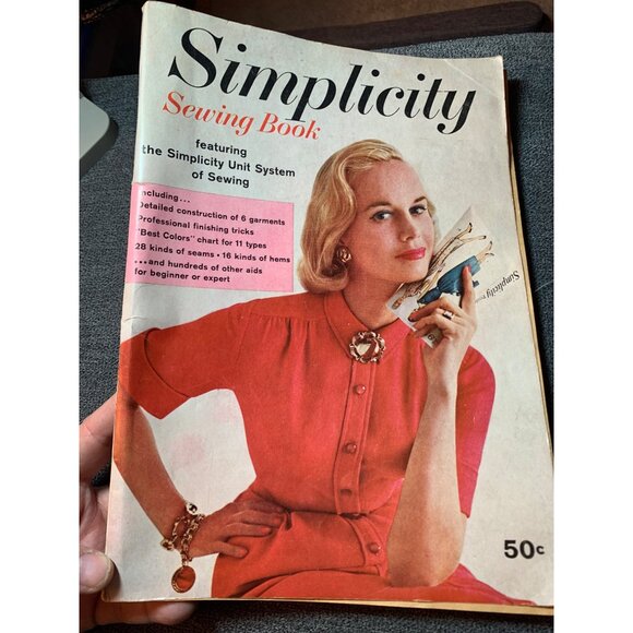 Simplicity Sewing Book Vintage 1953 Featuring Simplicity Unit System Of Sewing P - Picture 9 of 9